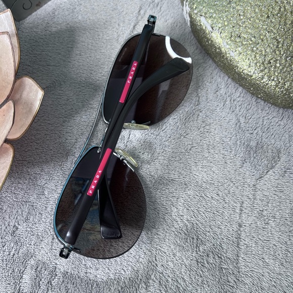 Prada, aviator sunglasses, black and brown in excellent condition. - Picture 7 of 9